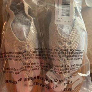 Brand new sandals white/off white size 8